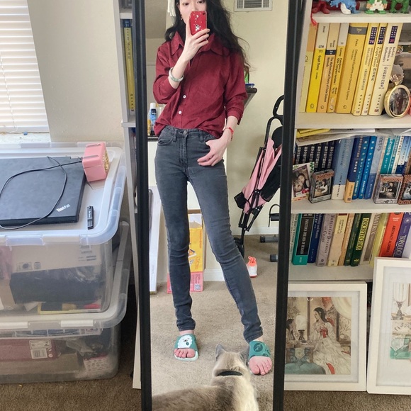 Faux two piece top (burgundy+black） - Picture 4 of 5